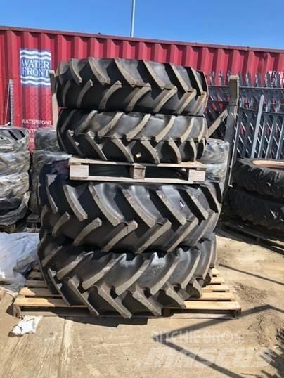 Valtra Wheels & Tyres Ελαστικά και ζάντες