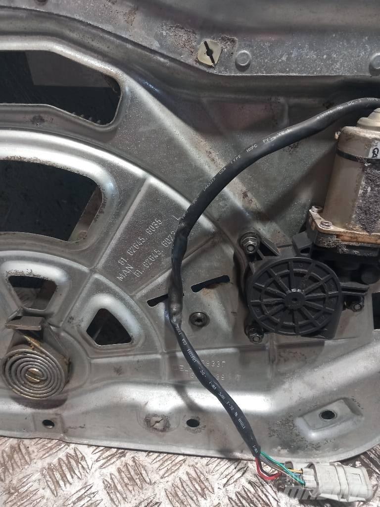 MAN TGA  81626456035 Καμπίνες και εσωτερικό
