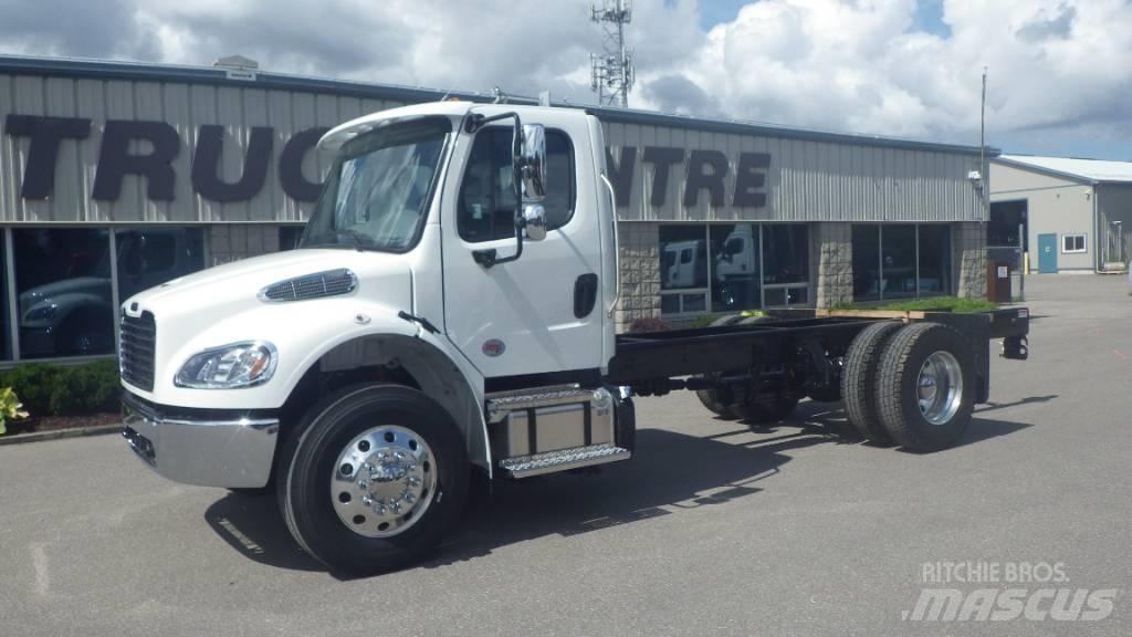 Freightliner M2106 Φορτηγά Σασί