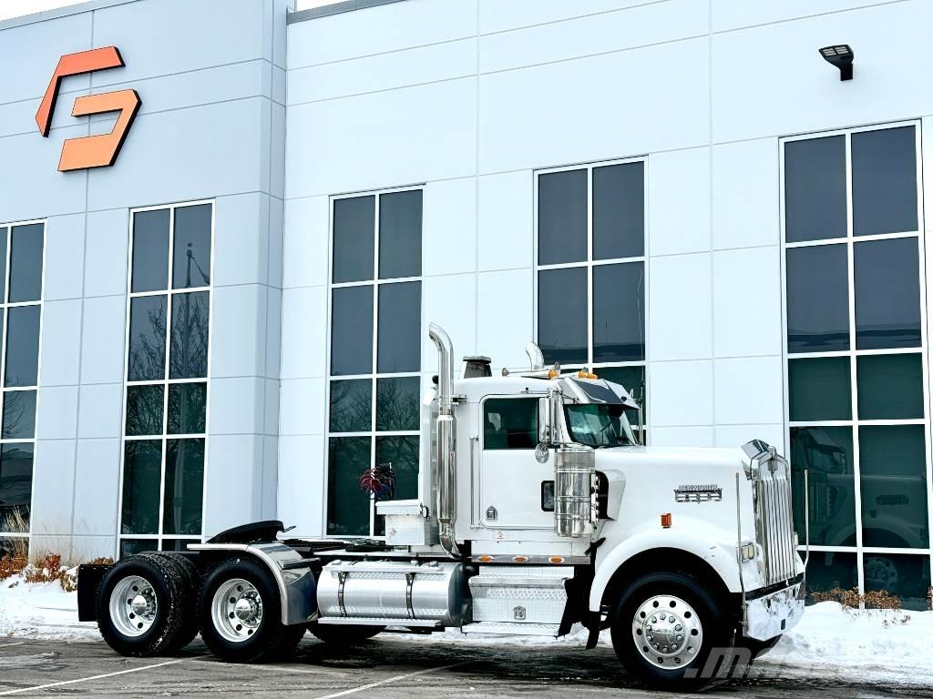 Kenworth W 900 Τράκτορες