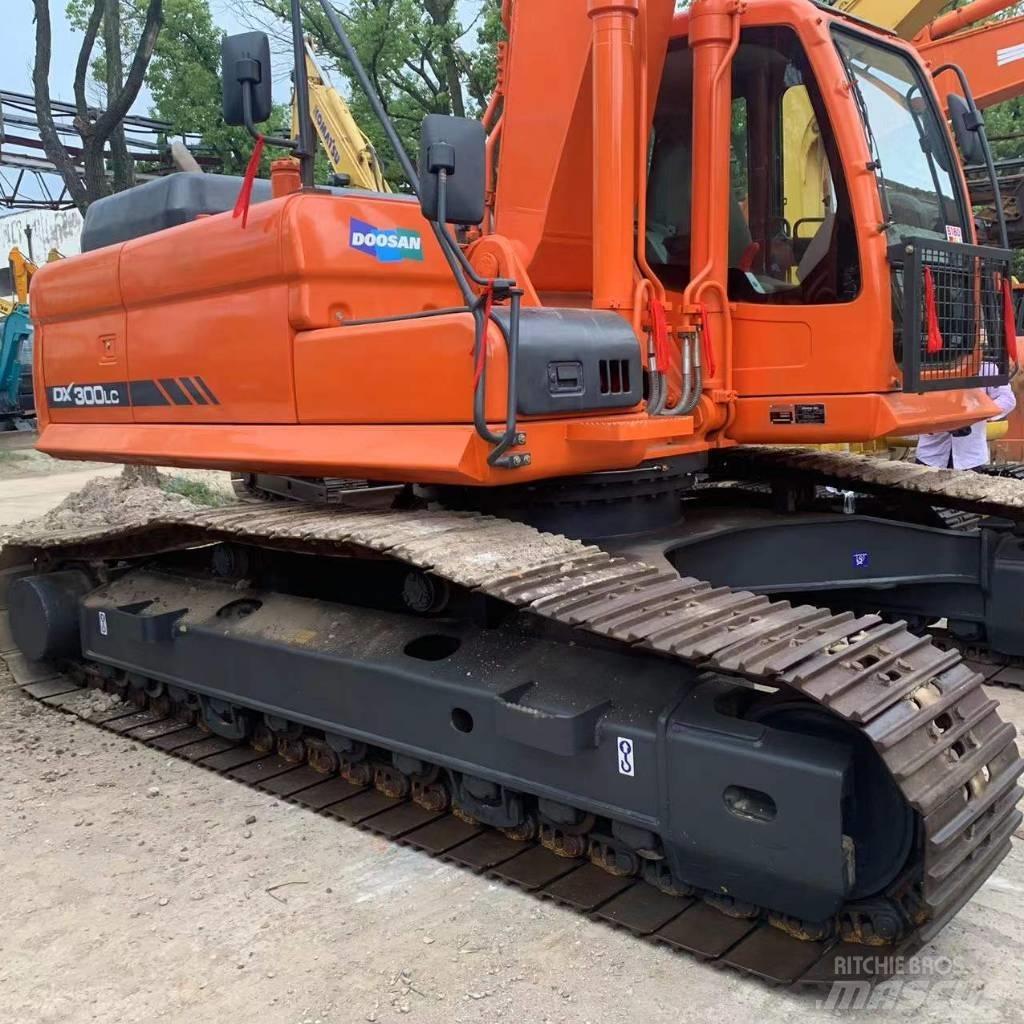 Doosan dx300 Εκσκαφείς με ερπύστριες