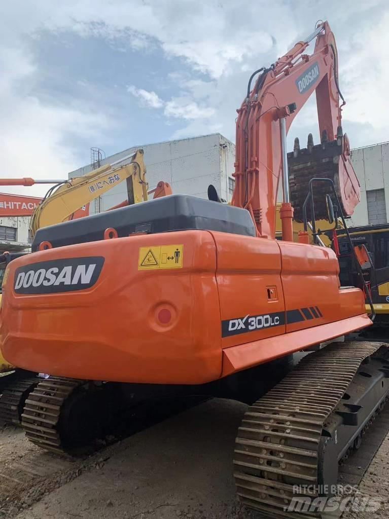 Doosan dx300 Εκσκαφείς με ερπύστριες