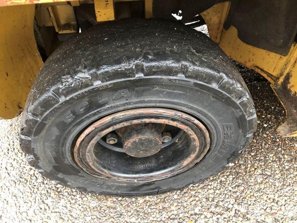 CAT GP35N Περονοφόρα ανυψωτικά κλαρκ με φυσικό αέριο LPG