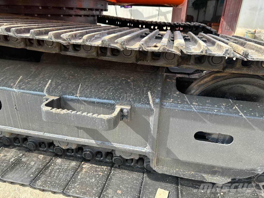 Doosan DX 160 LC Εκσκαφείς με ερπύστριες