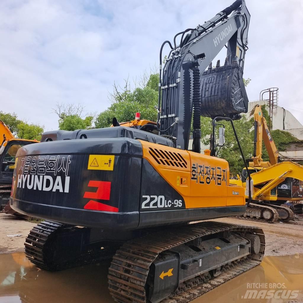 Hyundai 220lc-9s Εκσκαφείς με ερπύστριες