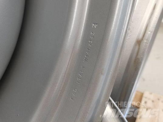 Merlo P 34.7 rims Ελαστικά και ζάντες