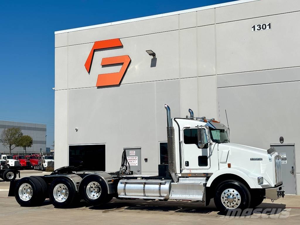 Kenworth T 800 Τράκτορες