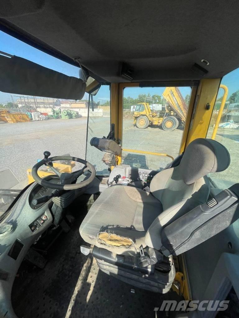 Volvo L 120 E Φορτωτές με λάστιχα (Τροχοφόροι)