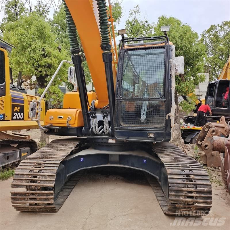Hyundai 220LC -9S Εκσκαφείς με ερπύστριες