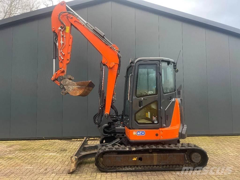 Hitachi U55-5a Εκσκαφάκι (διαβολάκι) < 7t