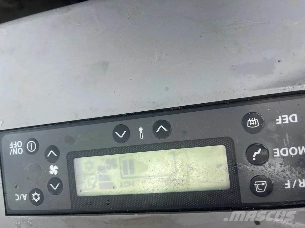 Hitachi U55-5a Εκσκαφάκι (διαβολάκι) < 7t