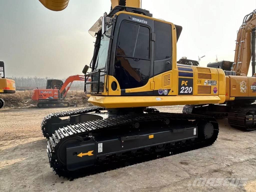 Komatsu 220 Εκσκαφείς με ερπύστριες