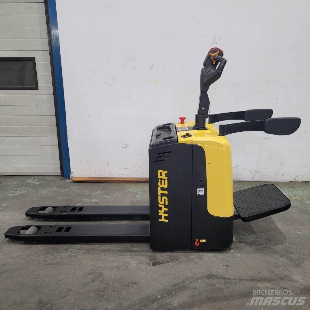 Hyster P 2.0 UTS Χειροκίνητο περονοφόρο ανυψωτικό με πλατφόρμα