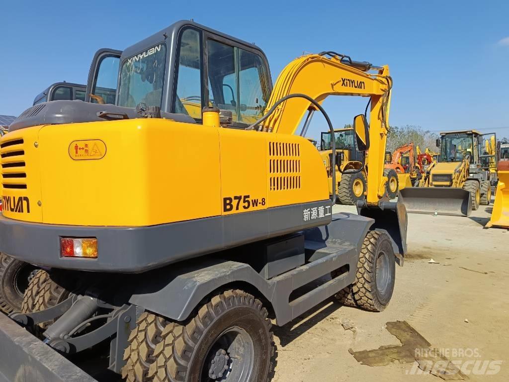 Xinyuan XYB75W-9 Εκσκαφείς με ερπύστριες