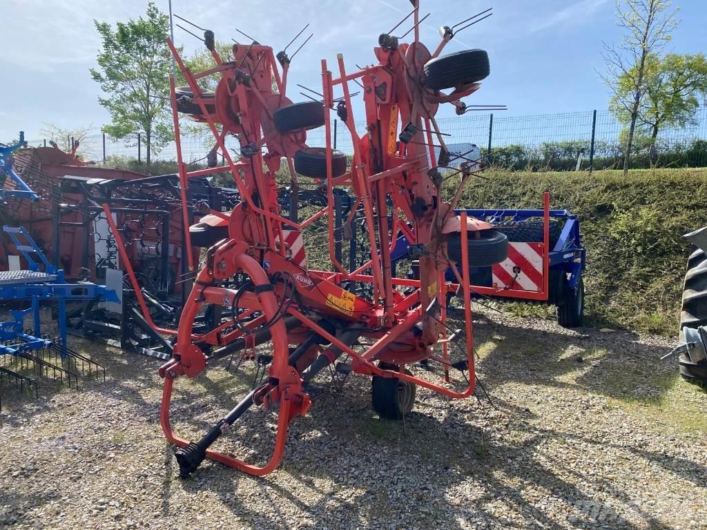 Kuhn GF8702 Τσουγκράνες και χορτοξηραντικές μηχανές