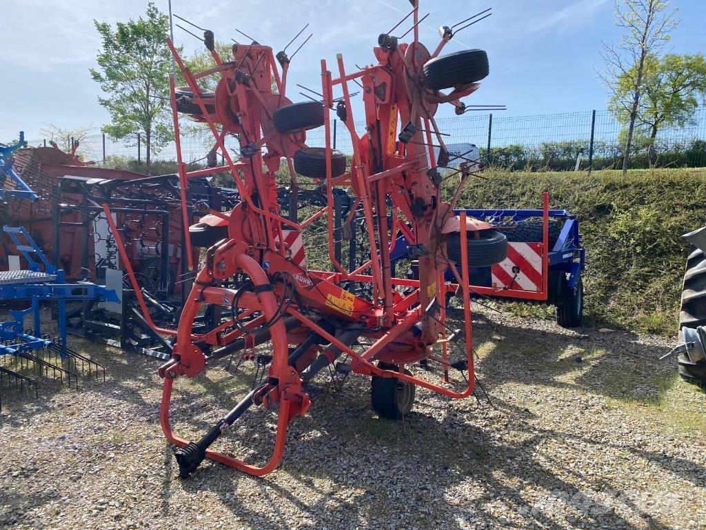 Kuhn GF8702 Τσουγκράνες και χορτοξηραντικές μηχανές