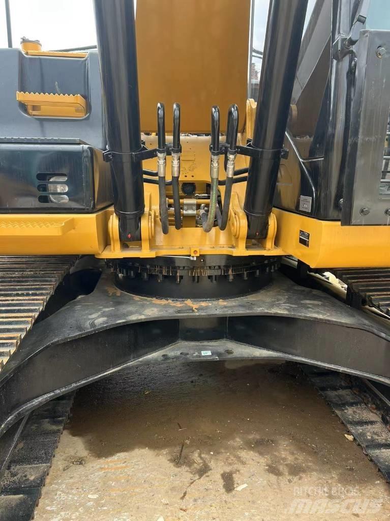 CAT 320 Εκσκαφείς με ερπύστριες
