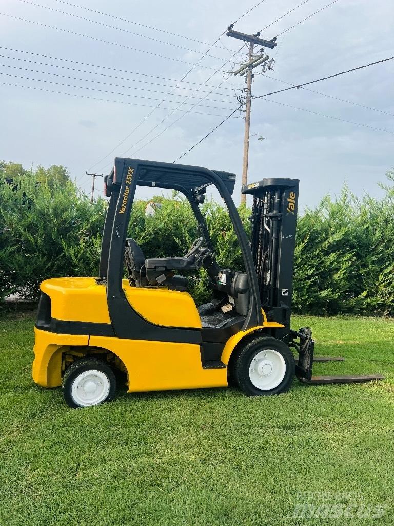 Yale 2500D Πετρελαιοκίνητα Κλαρκ
