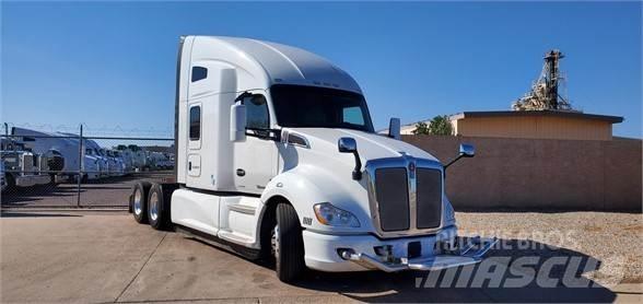 Kenworth T680 Τράκτορες