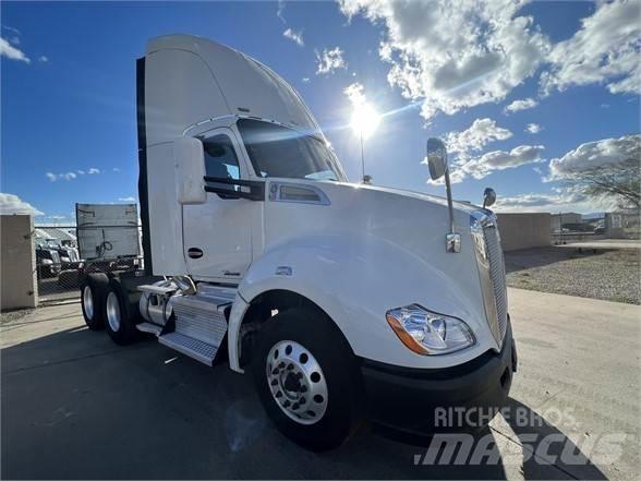 Kenworth T680 Τράκτορες