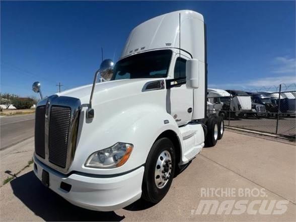 Kenworth T680 Τράκτορες