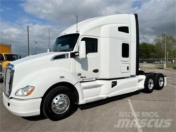 Kenworth T680 Τράκτορες