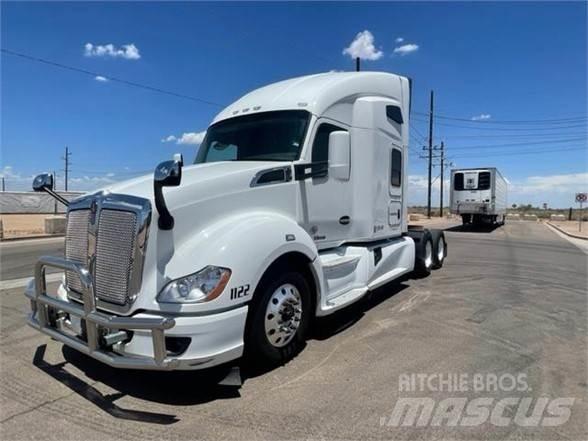 Kenworth T680 Τράκτορες