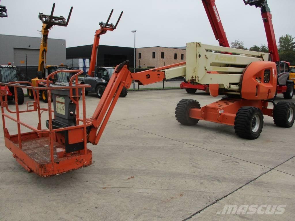 JLG 510 AJ (557) Compact self-propelled boom lifts