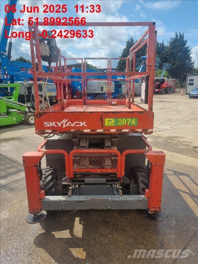 SkyJack SJ 6832 RT Ανυψωτήρες ψαλιδωτής άρθρωσης