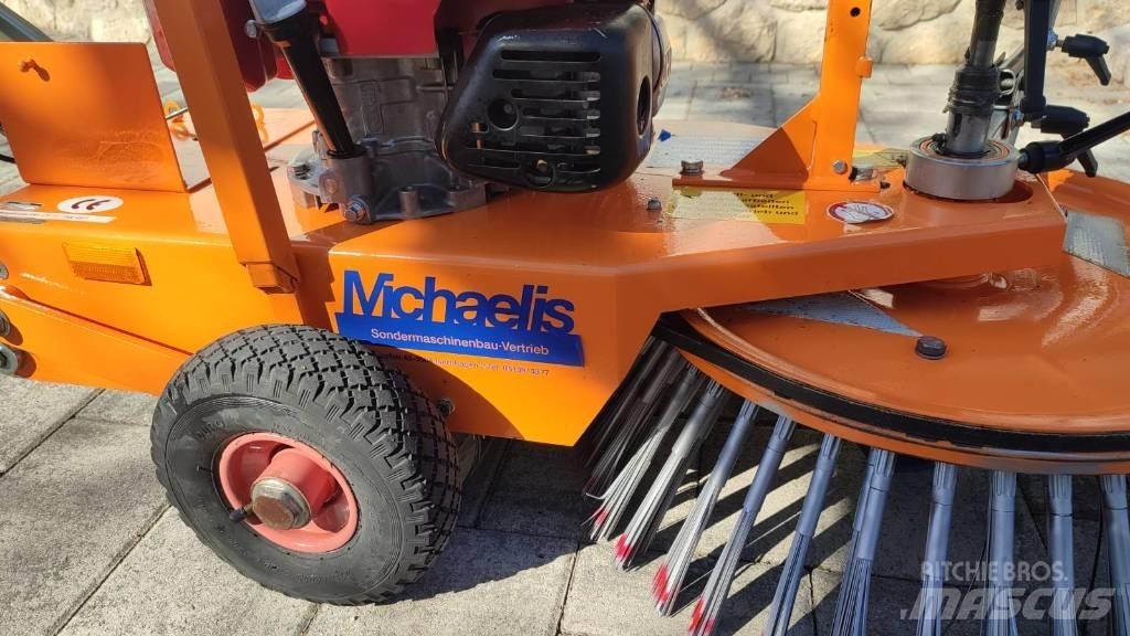Michaelis KM 12 SV Σκούπες