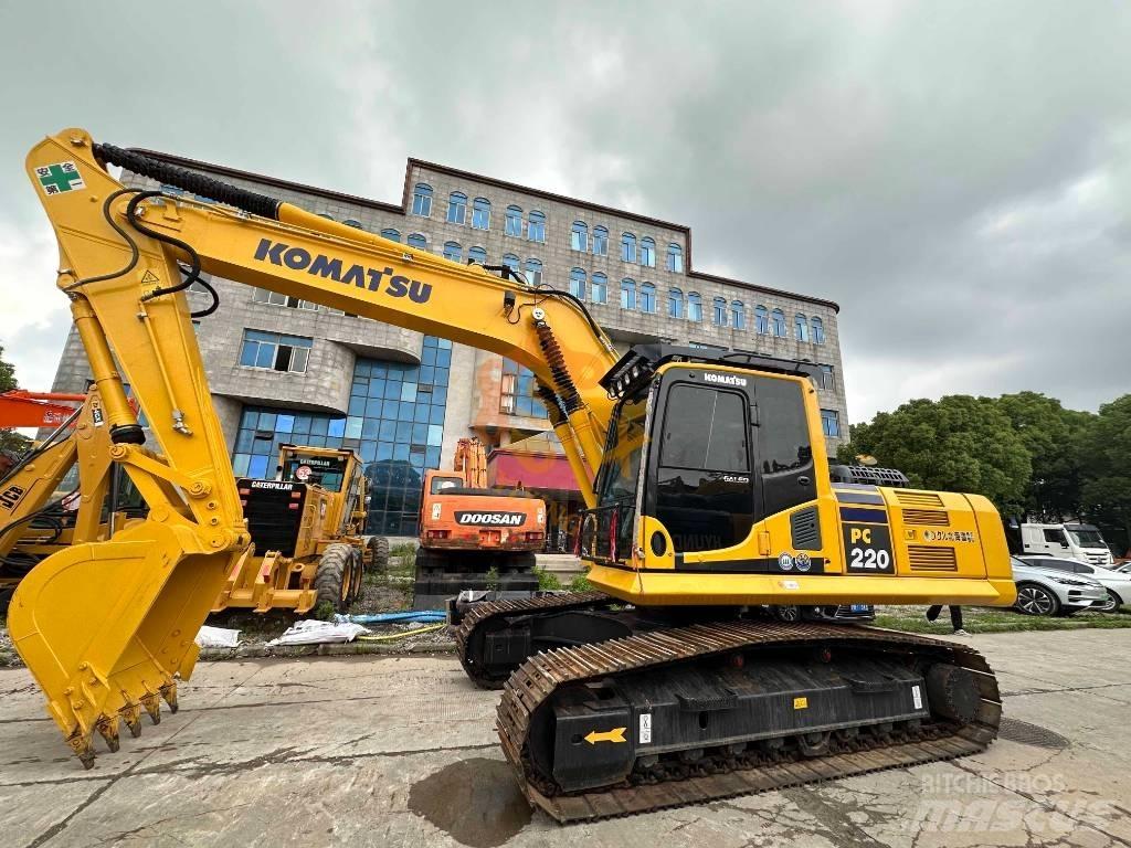 Komatsu PC 220 Εκσκαφείς με ερπύστριες