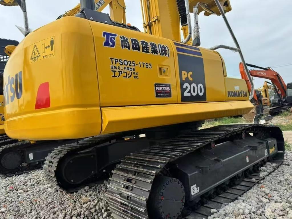 Komatsu 200-8 Εκσκαφείς με ερπύστριες