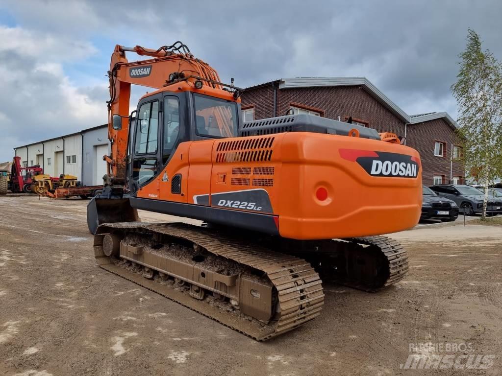 Doosan DX 225 LC-3 Εκσκαφείς με ερπύστριες
