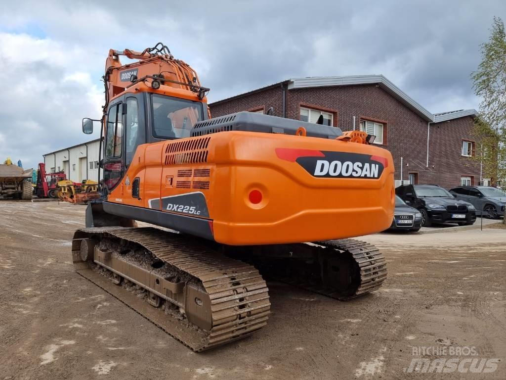 Doosan DX 225 LC-3 Εκσκαφείς με ερπύστριες