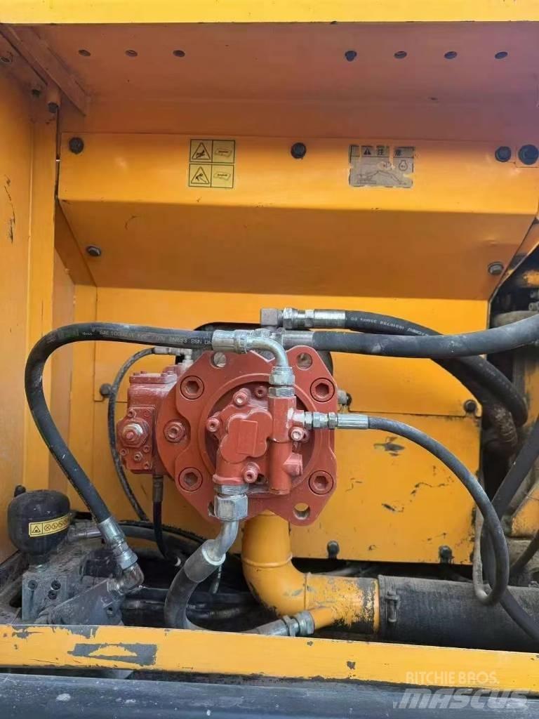 Hyundai Robex 215-7 Εκσκαφείς με ερπύστριες