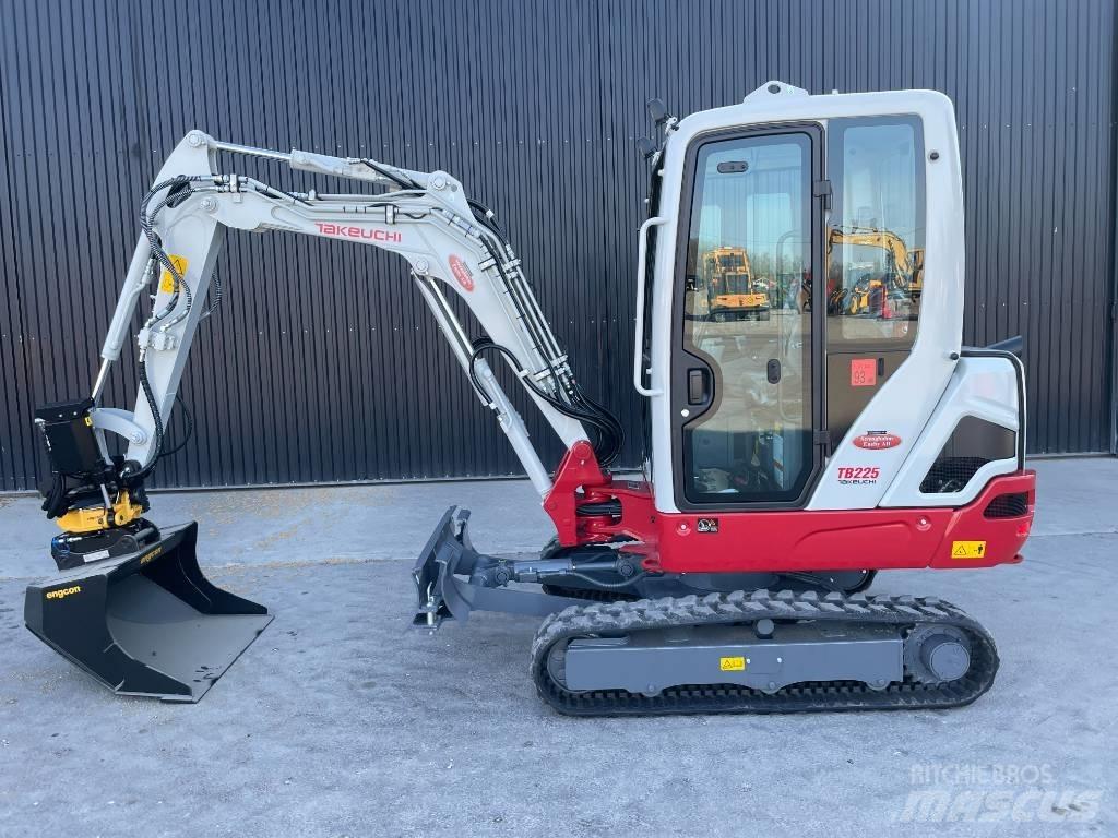 Takeuchi TB 225 Εκσκαφάκι (διαβολάκι) < 7t