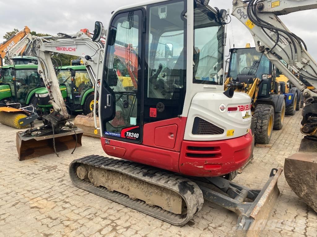 Takeuchi TB 240 Εκσκαφάκι (διαβολάκι) < 7t