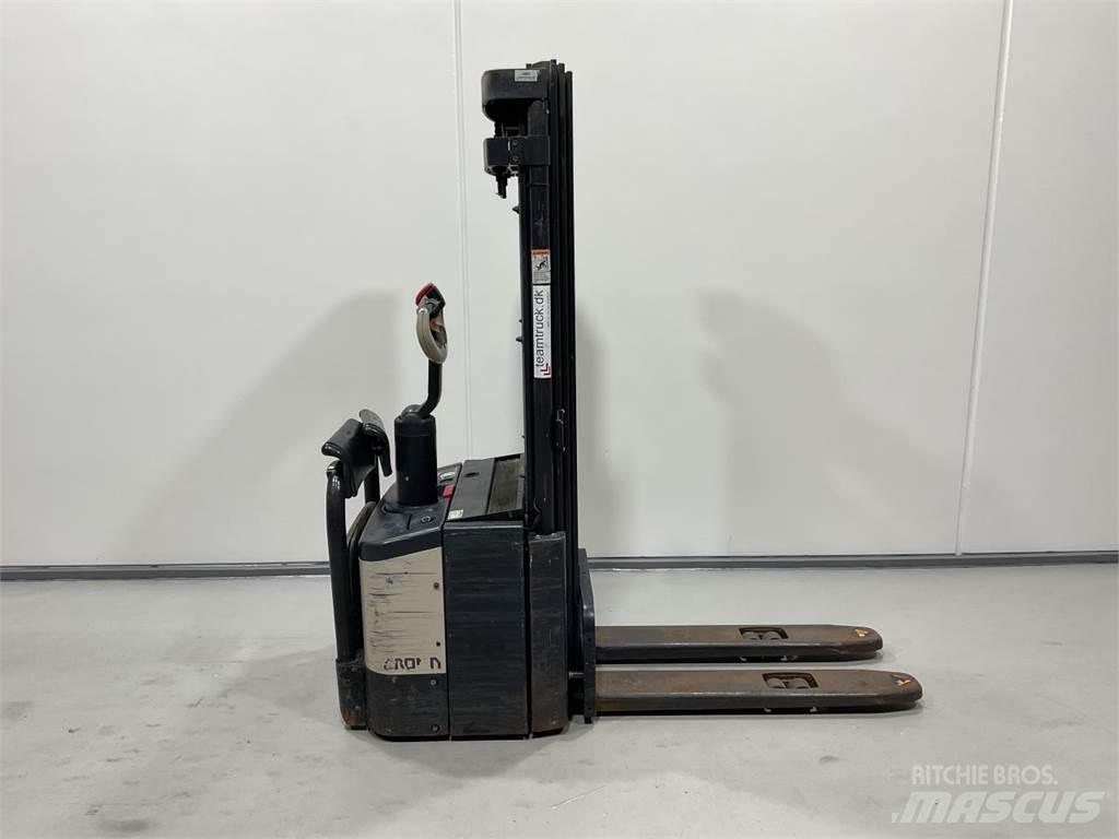 Crown WE2300S Ηλεκτρικά παλετοφόρα με ιστό