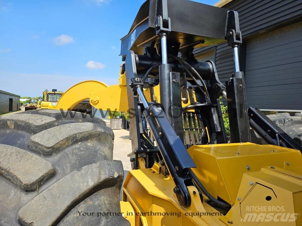 CAT 545 C Μετατοπιστές