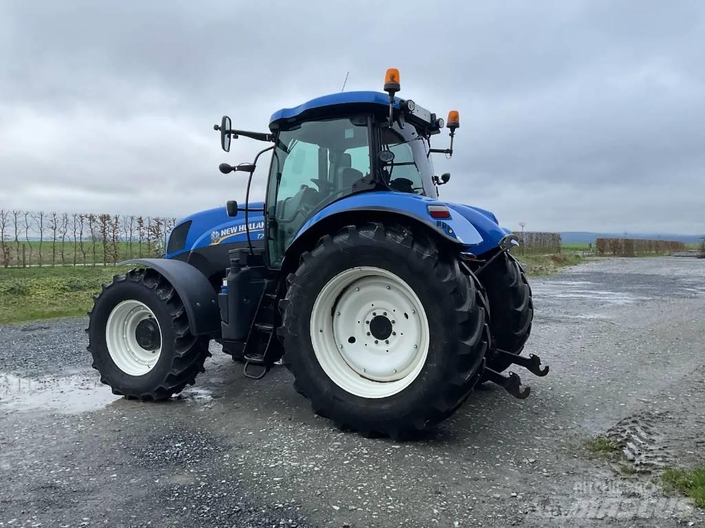 New Holland T 7.210 Τρακτέρ