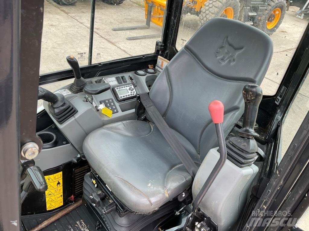 Bobcat E 27 Εκσκαφάκι (διαβολάκι) < 7t