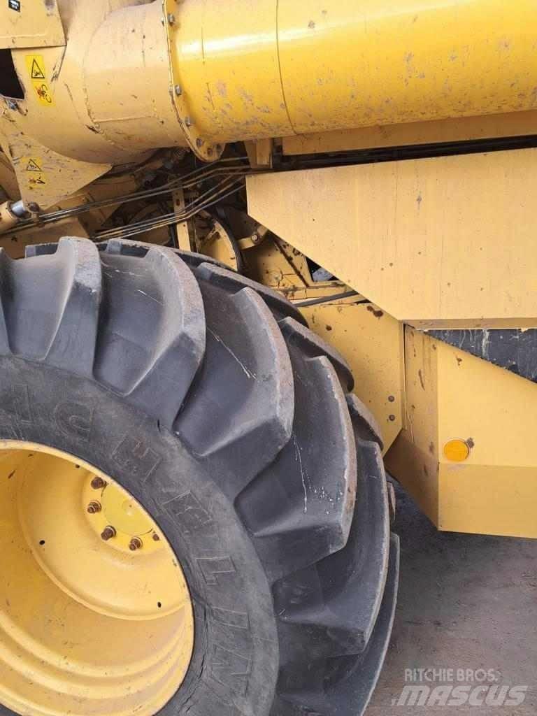 New Holland TX 66 Θεριζοαλωνιστικές μηχανές