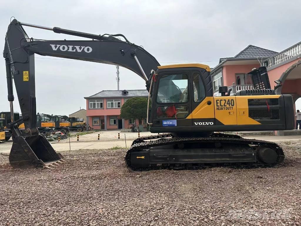 Volvo EC 240 Εκσκαφείς με ερπύστριες