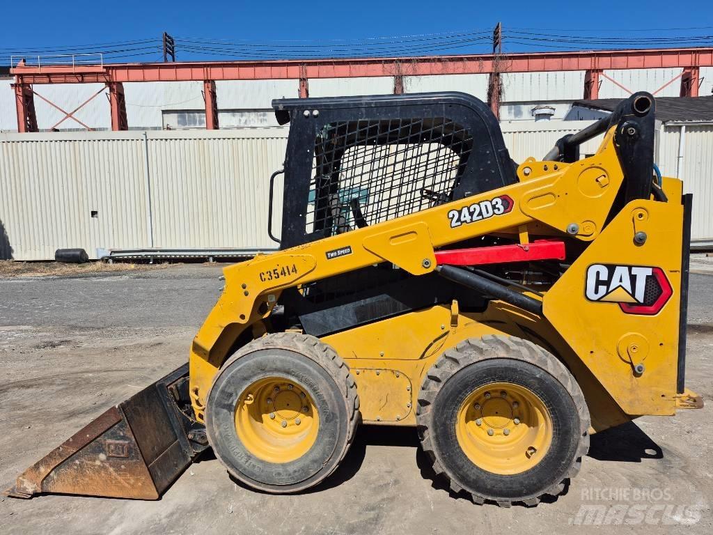 CAT 242 D Φορτωτάκια