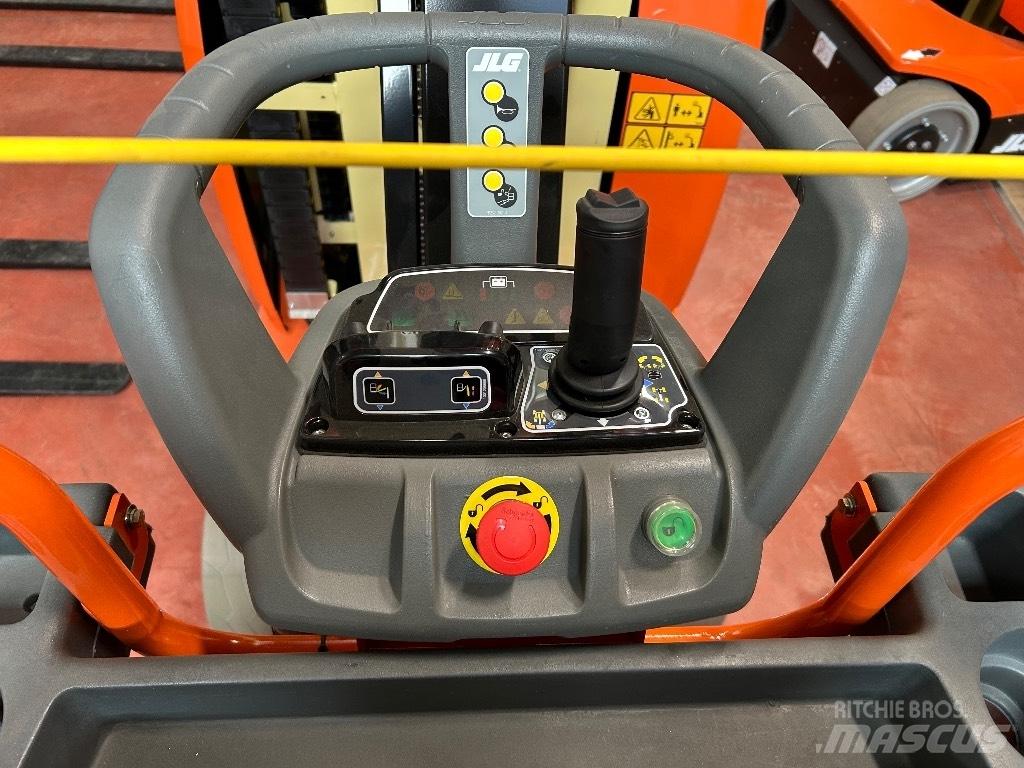 JLG Toucan 10 E-L Ανυψωτήρες με κατακόρυφους πυλώνες