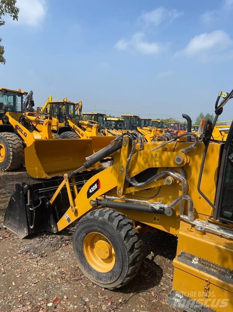 CAT 420 F Εκσκαφείς Φορτωτές τύπου JCB
