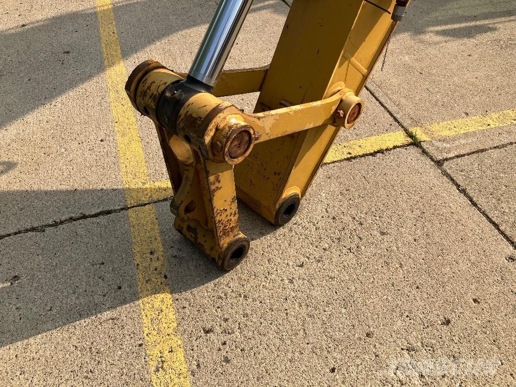 CAT 318 FL Εκσκαφείς με ερπύστριες