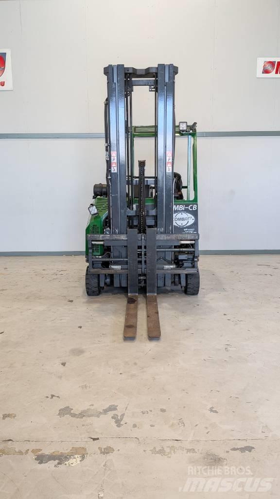 Combilift CB 3000 Ανυψωτικά στενών δρόμων 4 κατευθύνσεων