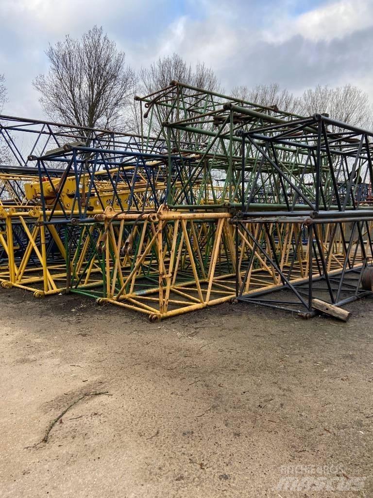  Several boom parts Εξαρτήματα και εξοπλισμός για γερανούς