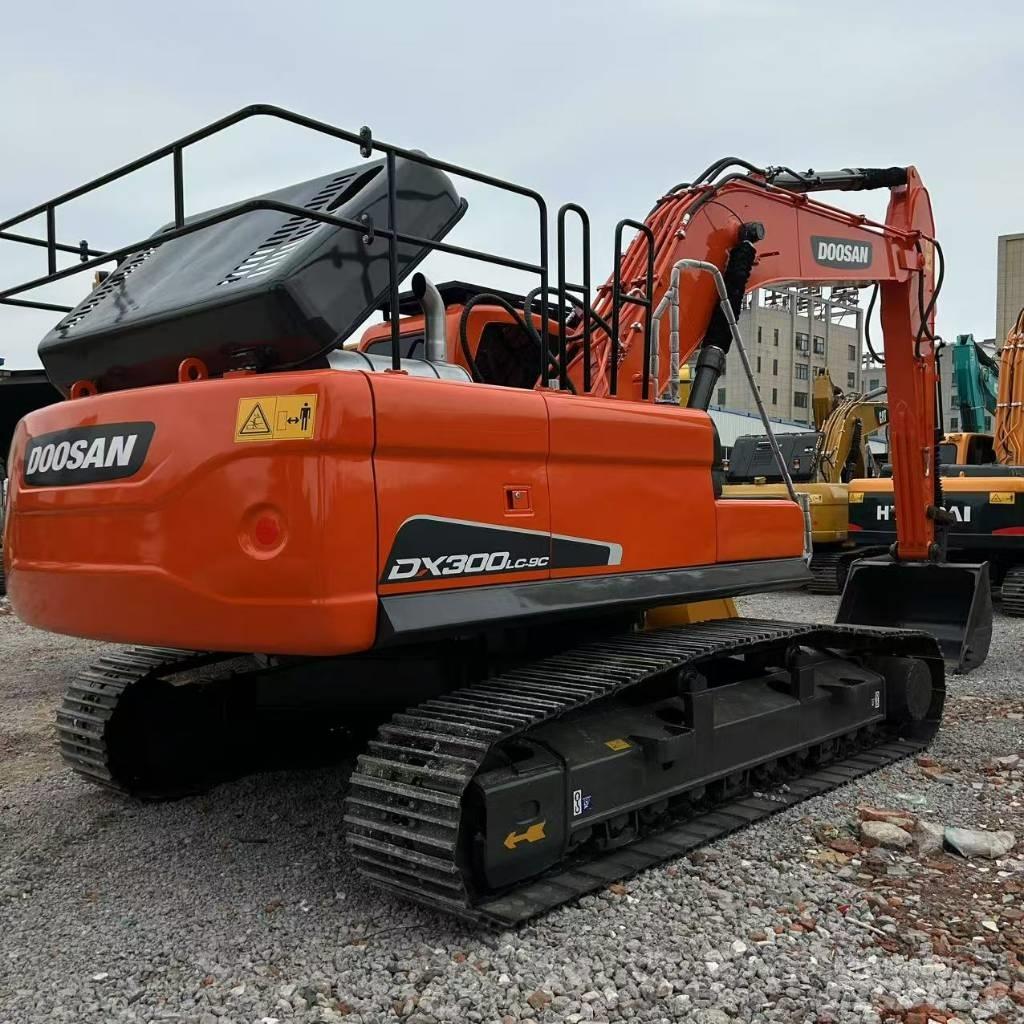 Doosan 300LC-9C Εκσκαφείς με ερπύστριες